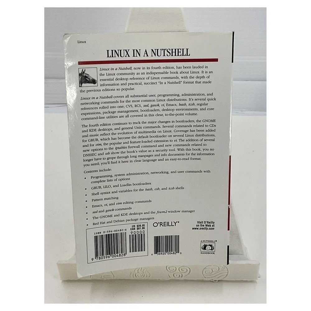 Linux in a Nutshell 4th Edition‎ Paperback by O'Reilly
